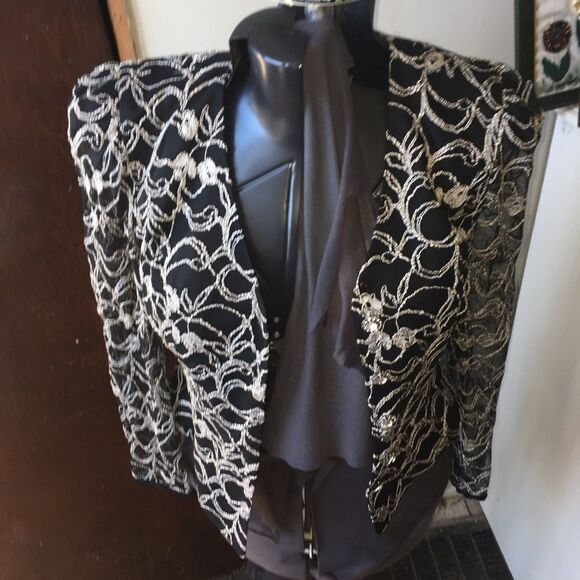Cachet by Bari Protas black with cream embroidered floral blazer - Picture 1 of 4